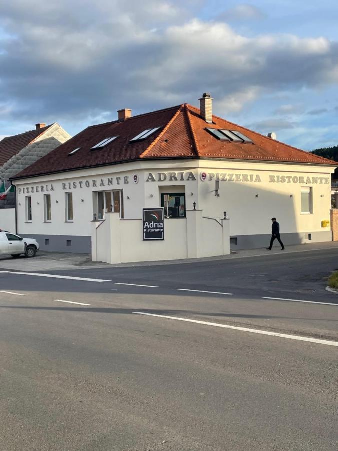 Ristorante Adria Gloggnitz Exterior foto